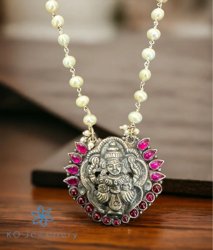 sapphire necklaces for women -classic gold necklaces for women -The Adira Lakshmi Silver Pearl Necklace