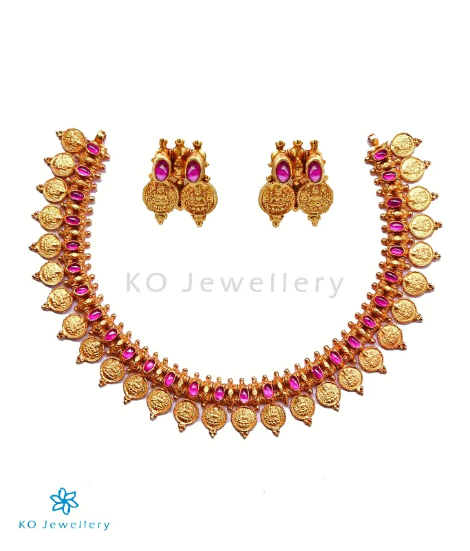 women’s crystal charm necklaces -symbolic necklaces for women -The Chandrika Laxmi Kasu-malai Necklace