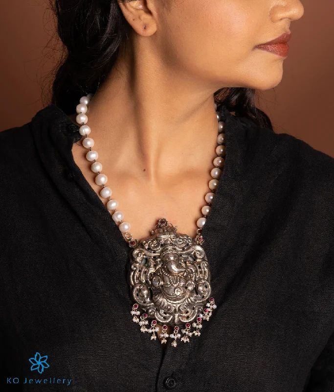 bohemian necklaces for women -vintage necklaces for women -The Ganadevata Silver Ganesha Pearl Nakkasi Necklace