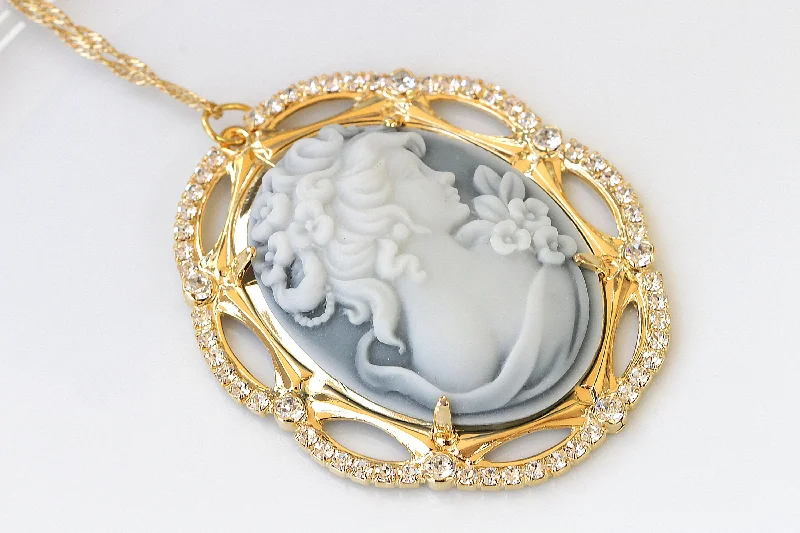 pendant necklaces for women -pearl necklaces for women -Cameo Necklace