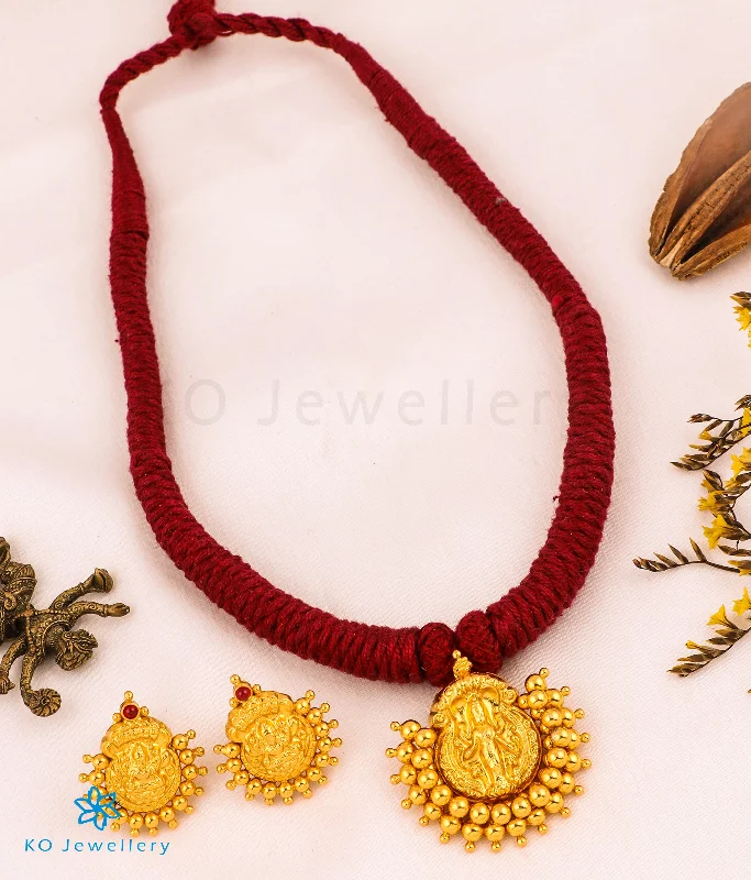 minimalist necklaces for women -custom necklaces for women -The Ameya Silver Lakshmi Thread Necklace (Red)