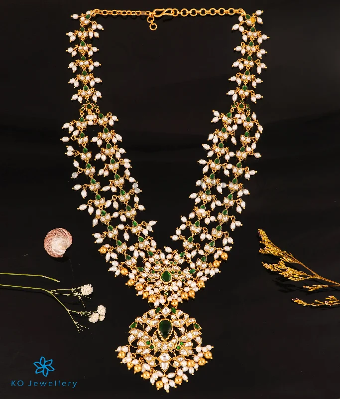 classic diamond necklaces for women -trendy fashion necklaces for women -The Mehak Silver Kundan-Jadau Pearl Necklace (Green)