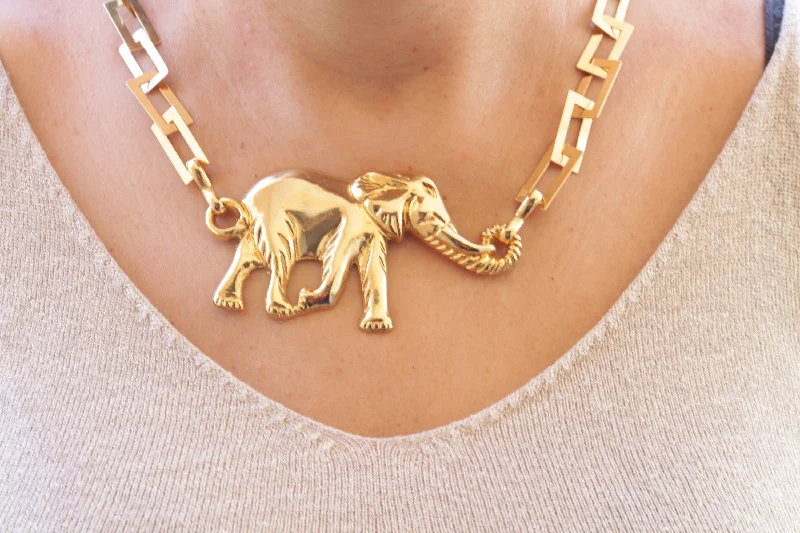 delicate crystal necklaces for women -women’s choker chain necklaces -GOLD ELEPHANT NECKLACE