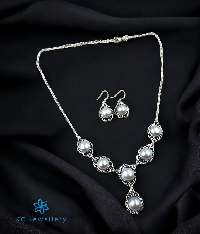 classic diamond necklaces for women -trendy fashion necklaces for women -The Silver Pearl Necklace & Earrings (Pearl)