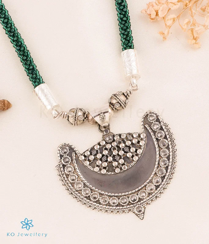 women’s heart necklaces -beautiful heart necklaces for women -The Ghazal Silver Antique Necklace