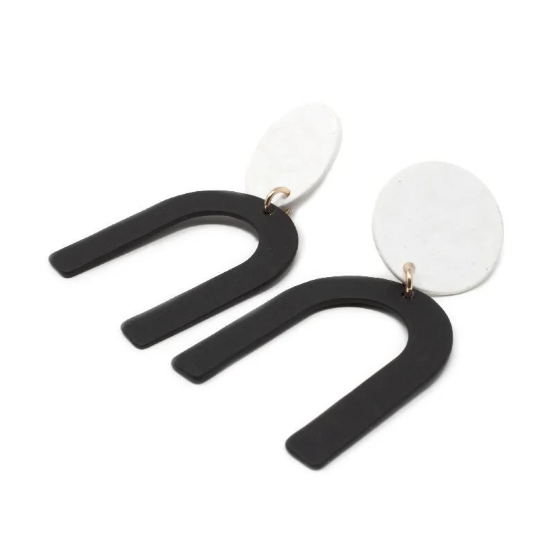 chic statement earrings -evening earrings for women -Geometric Chandelier Stud Earrings White Black