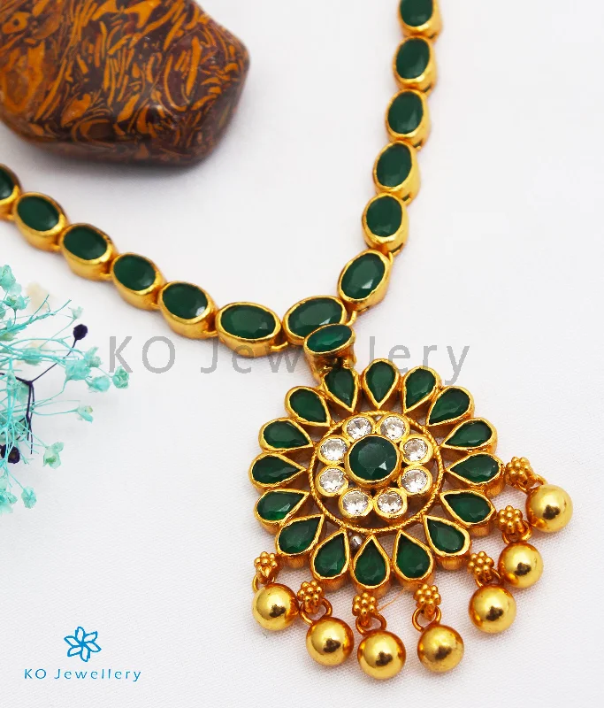 minimalist necklaces for women -custom necklaces for women -The Abhishi Silver Kempu Necklace (Green)