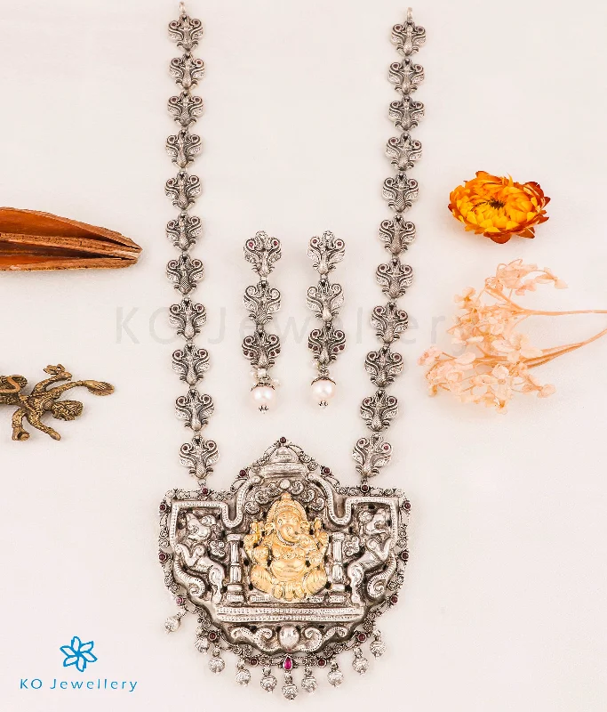 high-end necklaces for women -fashion lockets for women -The Mahaganapati Silver Nakkasi Peacock Necklace