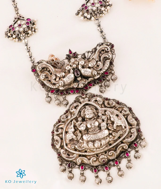 modern necklaces for women -chunky necklaces for women -The Deepta Lakshmi Silver Nakkasi  Necklace