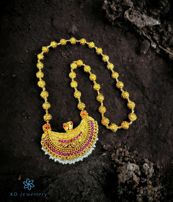 modern necklaces for women -chunky necklaces for women -The Amodini Kokkethathi Silver Kodava Rudraksha Necklace